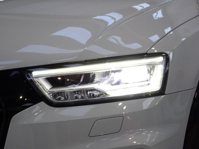 2017 AUDI Q3 2.0 TFSI Black Edition SUV 5dr Petrol S Tronic quattro Euro 6 (s/s) (180 ps) - Photo 12