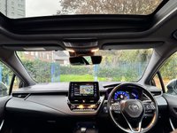 USED 2020 70 TOYOTA COROLLA 2.0 VVT-h Excel Touring Sports 5dr Petrol Hybrid CVT Euro 6 (s/s) (184 ps) Panoramic Sunroof, CarPlay
