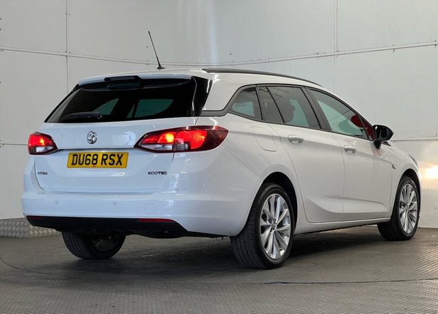 2018 Vauxhall Astra 1L Design 5dr - Photo 3