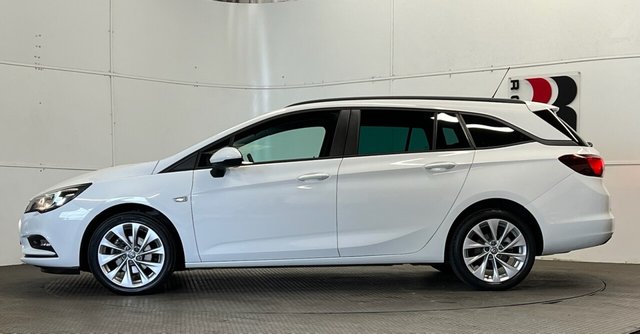 2018 Vauxhall Astra 1L Design 5dr - Photo 6