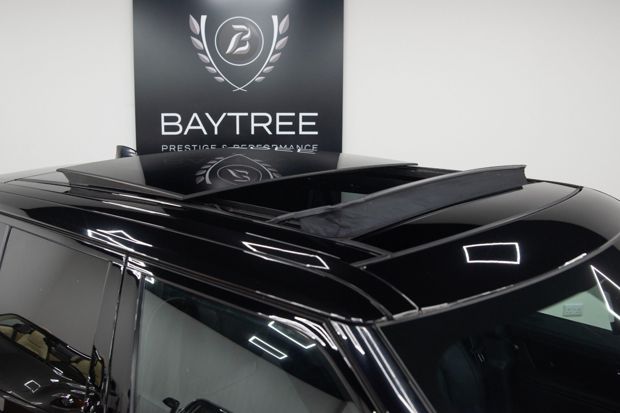 USED 2020 LAND ROVER RANGE ROVER 3.0 D300 MHEV Westminster Black 