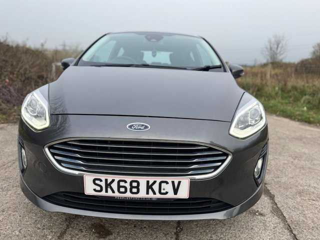 2018 Ford Fiesta 1L Zetec 3dr - Photo 2