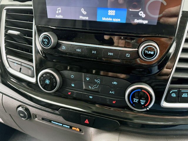 2020 Ford Transit Custom 2L Limited 5dr - Photo 12