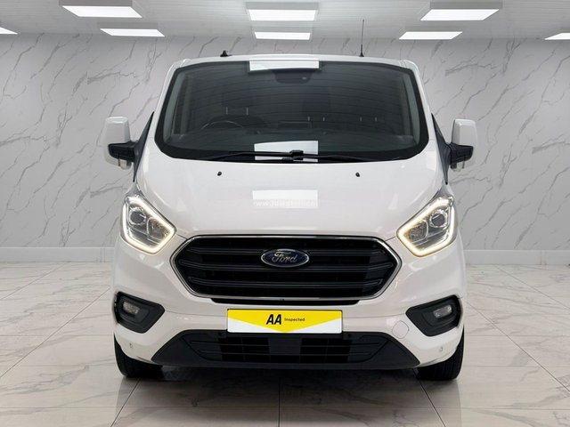 2020 Ford Transit Custom 2L Limited 5dr - Photo 5