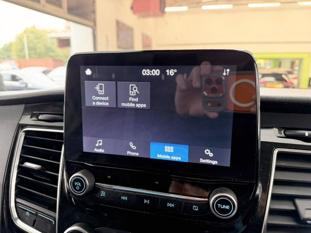 2020 Ford Transit Custom 2L Limited 5dr - Photo 10