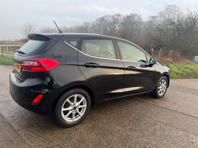 2017 Ford Fiesta 1L Zetec 5dr - Photo 5