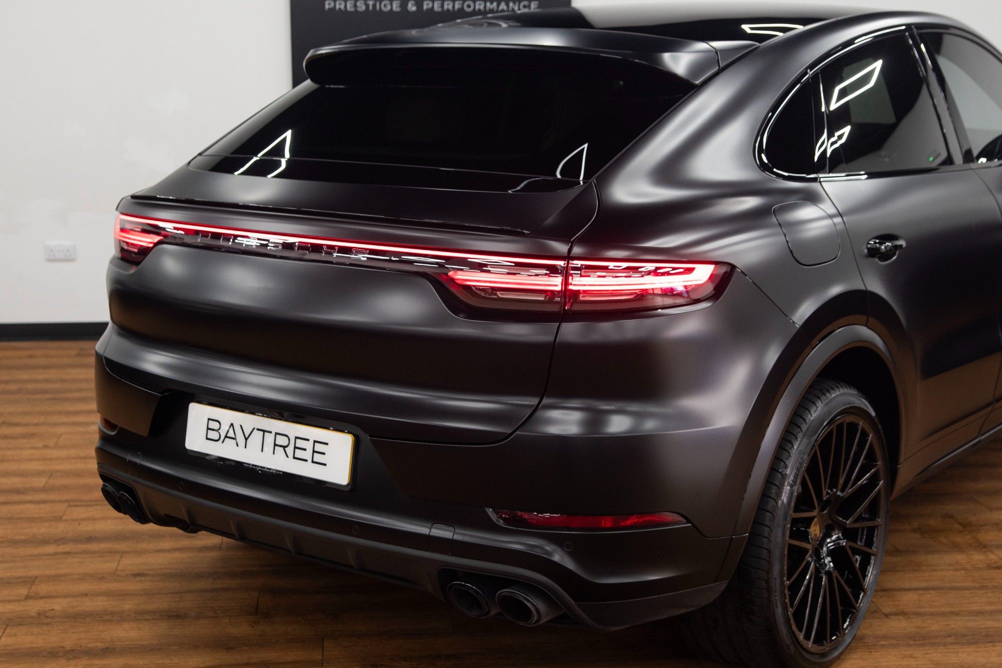 USED 2022 22 PORSCHE CAYENNE 3.0 V6 E-Hybrid 