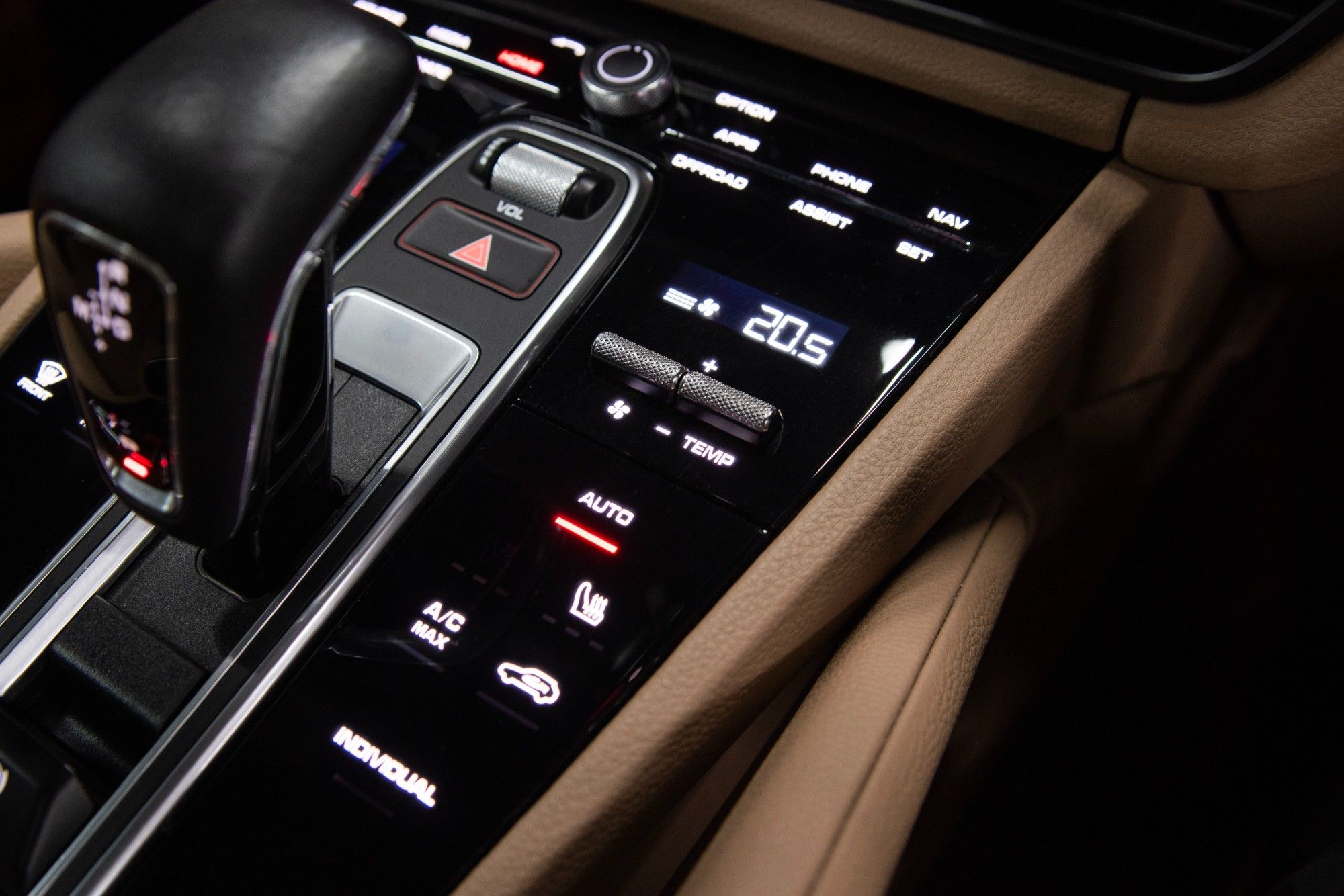 USED 2022 22 PORSCHE CAYENNE 3.0 V6 E-Hybrid 