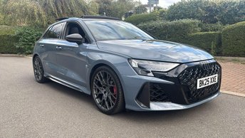 2025 AUDI RS3