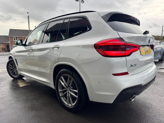 2019 BMW X3 2019 2.0 20d M Sport SUV 5dr Diesel Auto xDrive Euro 6 (s/s) (190 ps) * HUGE SPEC LIST * HEATED VERNASCA LEATHER * BMW MOBILITY SYSTEM * VIRTUAL COCKPIT * REAR CAMERA * AUTOMATIC TAILGATE * SUN PROTECTION GLAZING * 19" ALLOY WHEELS * APPLE CARPLAY * CRUISE CONTROL * ALPINE WHITE * AMBIENT LIGHTING * 10.25" DISPLAY * BLUETOOTH * LED LIGHTS * PARKING ASSISTANT * POWER FOLD MIRRORS * DAB * SAT NAV * STUNNING THROUGHOUT * - Photo 2