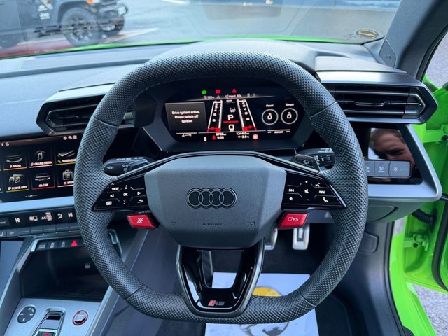 2025 Audi Rs3 2.5L Carbon Black 5dr - Photo 9