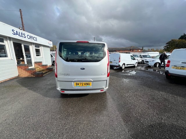 2022 Ford Tourneo Custom 2L Titanium 5dr - Photo 6