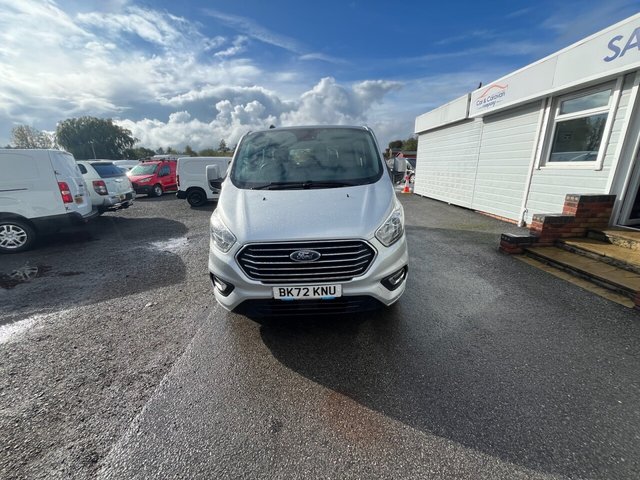 2022 Ford Tourneo Custom 2L Titanium 5dr - Photo 3