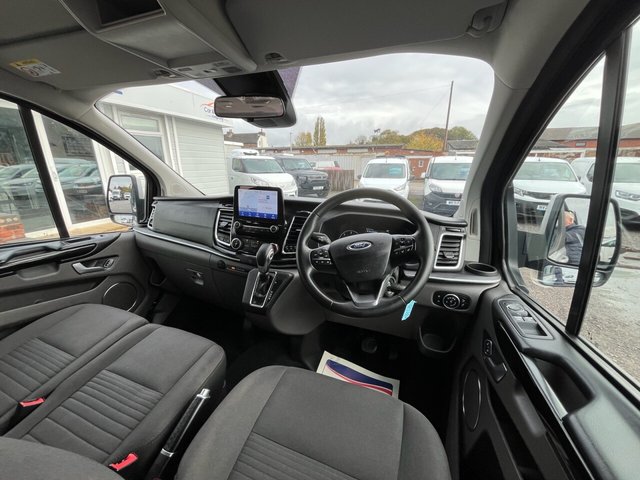 2022 Ford Tourneo Custom 2L Titanium 5dr - Photo 12