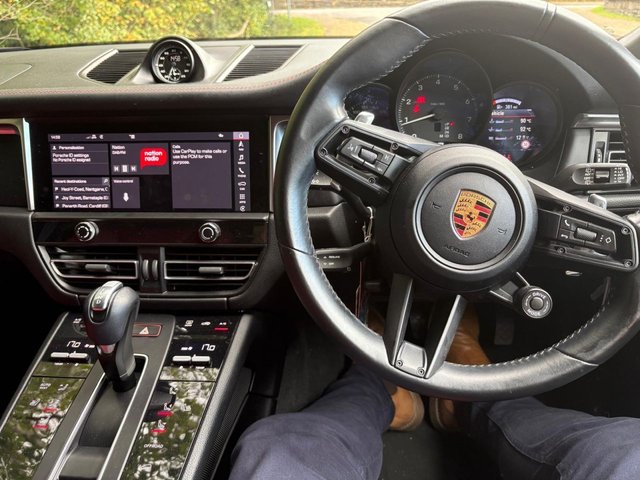 2022 PORSCHE MACAN - Photo 9