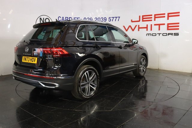 2023 VOLKSWAGEN TIGUAN 1.4 TSI 13kWh Elegance 5dr DSG (PAN ROOF, APPLE CAR PLAY) - Photo 5