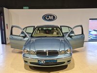 USED 2001 51 JAGUAR X-TYPE 2.5 V6 SE Saloon 4dr Petrol Automatic (AWD) (244 g/km, 194 bhp) Full service his 19 in total!!