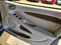 USED 2001 51 JAGUAR X-TYPE 2.5 V6 SE Saloon 4dr Petrol Automatic (AWD) (244 g/km, 194 bhp) Full service his 19 in total!!