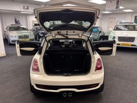 USED 2013 63 MINI HATCH 2.0 Cooper SD Hatchback 3dr Diesel Manual Euro 5 (s/s) (143 ps) UK DELIVERY FLAT FEE &pound;275 (SUBJECT TO DEAL) *OVER 100 IMAGES ON OUR WEBSITE*BESPOKE FINANCE ARRANGED*PART EXCHANGE WELCOME*ALL VEHICLES HPI CLEAR