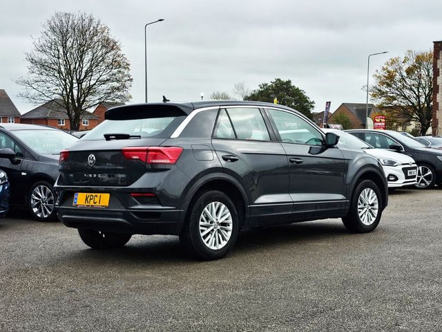 2019 VOLKSWAGEN T-ROC - Photo 12