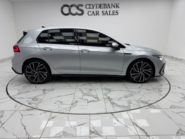 2024 VOLKSWAGEN GOLF - Photo 2