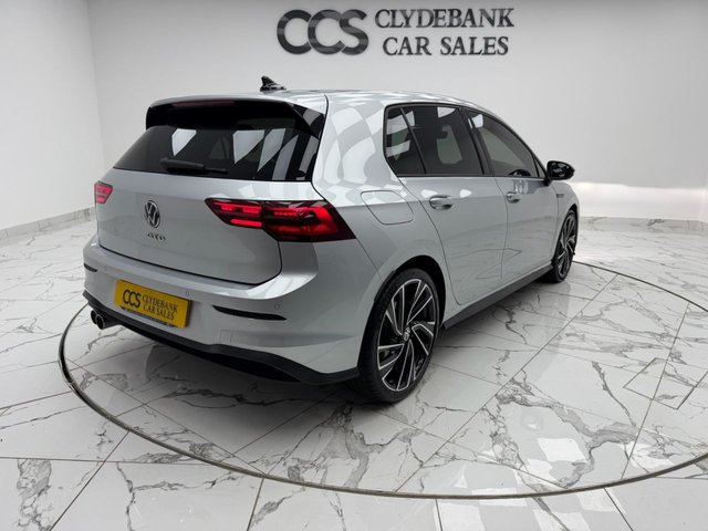 2024 VOLKSWAGEN GOLF - Photo 3