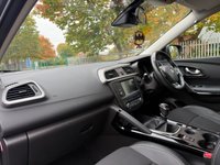 USED 2017 17 RENAULT KADJAR 1.2 TCe Dynamique S Nav SUV 5dr Petrol Manual Euro 6 (s/s) (130 ps) ULEZ+SH+FM+PS+CS+AA+DRIVES EXCELLEN