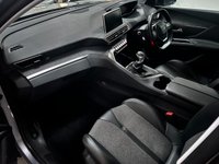 USED 2020 70 PEUGEOT 3008 1.2 PureTech Allure SUV 5dr Petrol Manual Euro 6 (s/s) (130 ps) 18"S+SAT NAV+F/R PARK+CAR PLAY