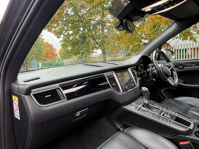 2015 Porsche Macan 3L S 5dr - Photo 11