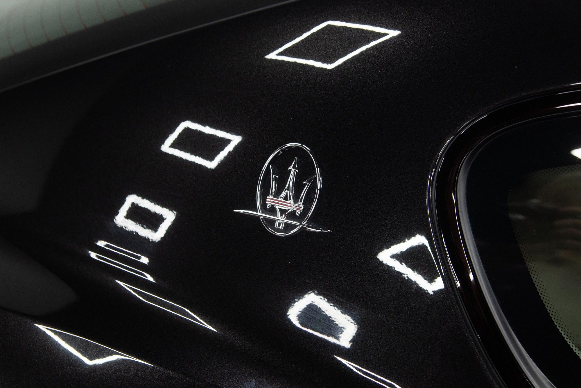 USED 2016 C MASERATI GRANTURISMO 4.7 V8 Sport 