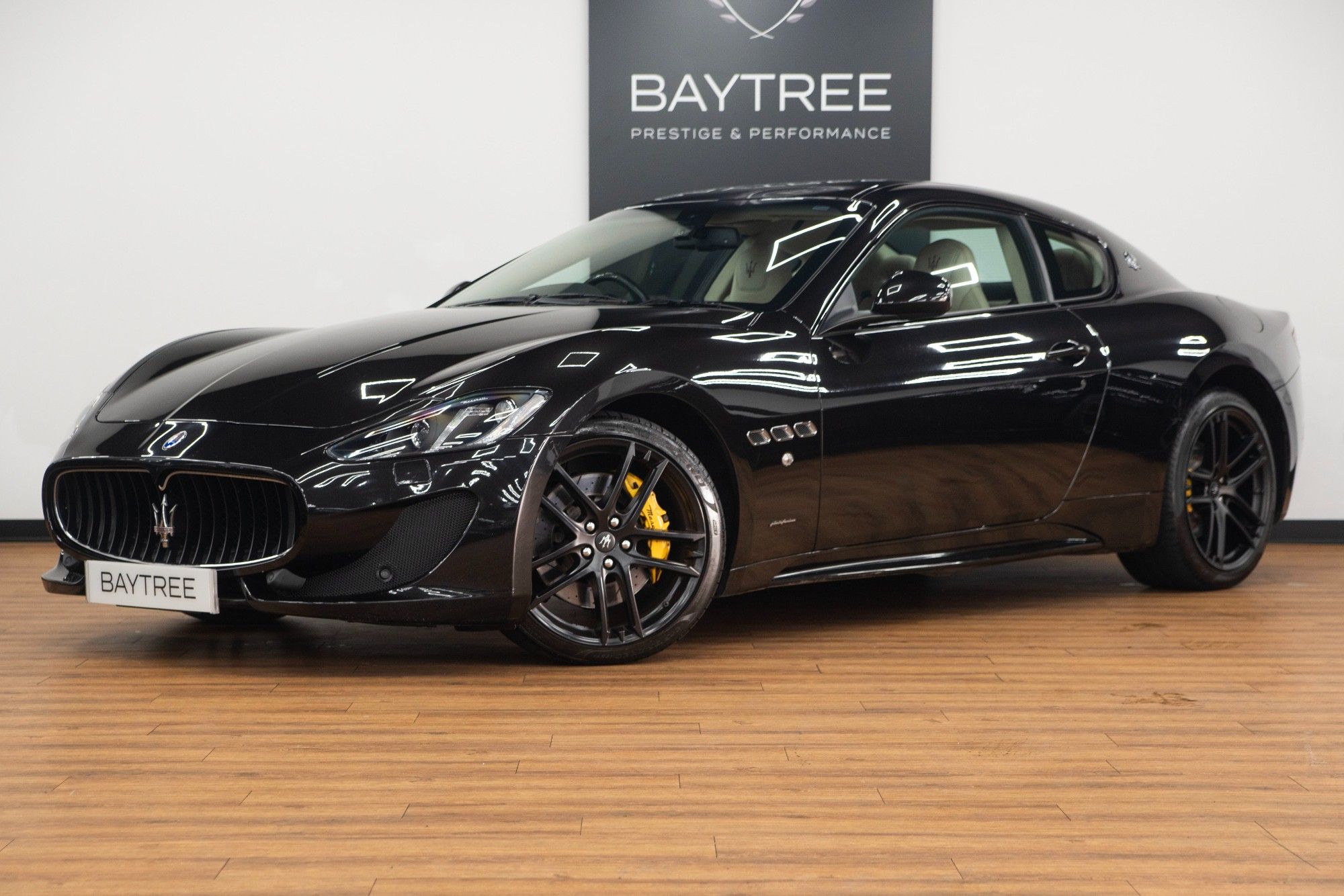 USED 2016 C MASERATI GRANTURISMO 4.7 V8 Sport 