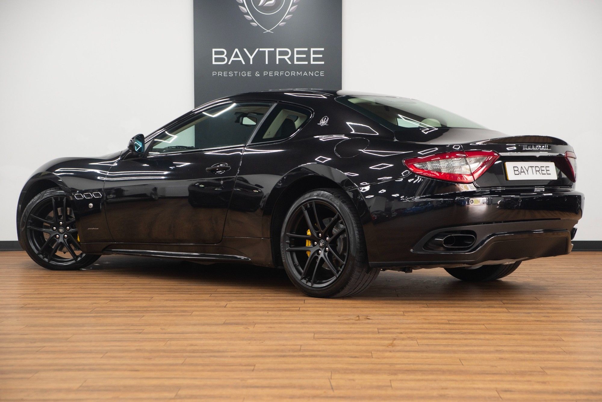 USED 2016 C MASERATI GRANTURISMO 4.7 V8 Sport 