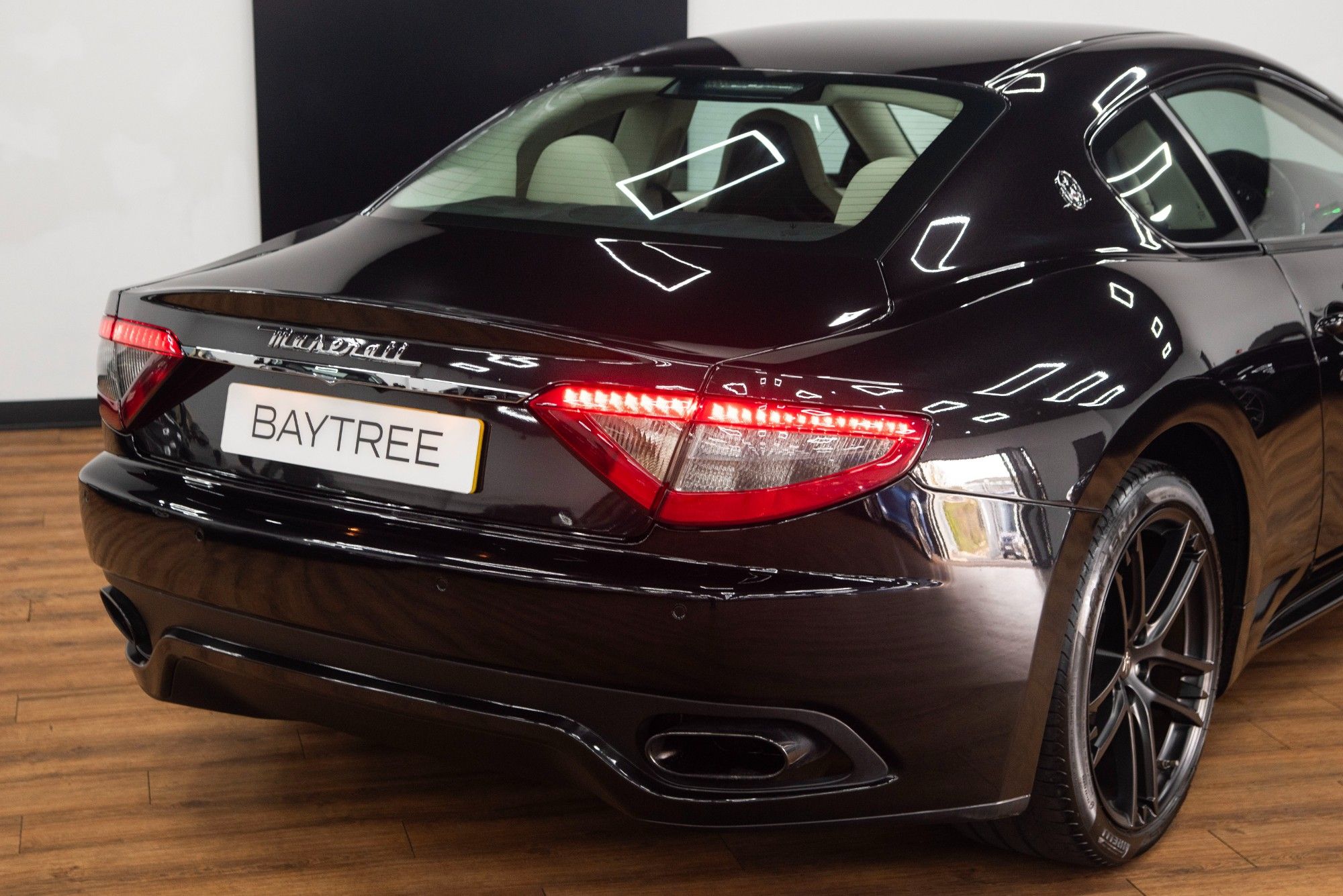 USED 2016 C MASERATI GRANTURISMO 4.7 V8 Sport 