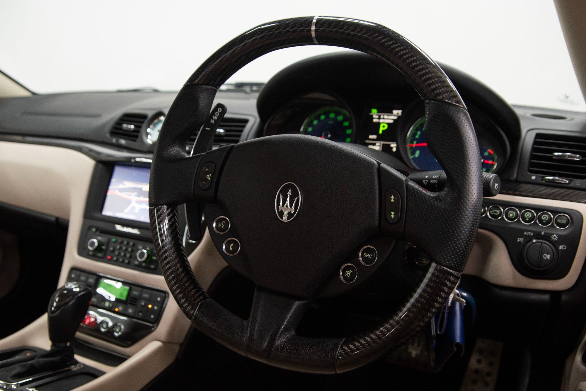 USED 2016 C MASERATI GRANTURISMO 4.7 V8 Sport 
