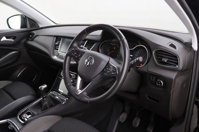 2020 Vauxhall Grandland X 1.2L Griffin 5dr - Photo 10