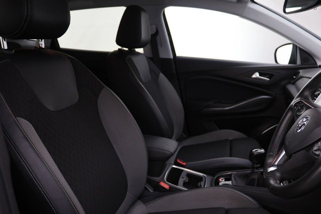 2020 Vauxhall Grandland X 1.2L Griffin 5dr - Photo 11