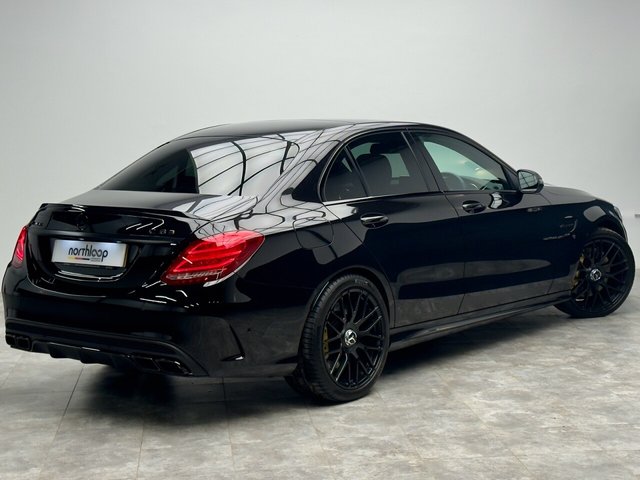 2017 Mercedes-Benz C-Class 4L Amg 4dr - Photo 3