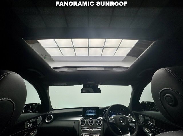 2017 Mercedes-Benz C-Class 4L Amg 4dr - Photo 2