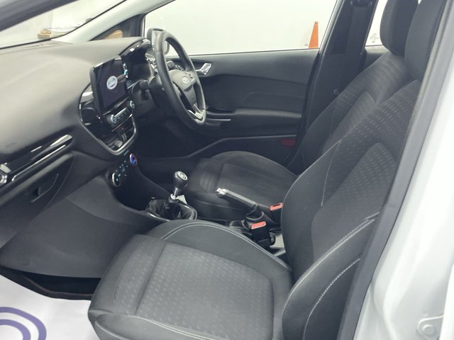 2019 FORD FIESTA - Photo 5