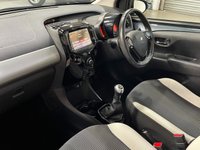 USED 2016 16 PEUGEOT 108 1.2 PureTech Allure Top! 5dr Petrol Manual Euro 6 (82 ps) FSH+REAR CAM+BLUETOOTH+SUNROOF