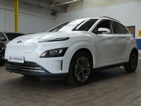 USED 2021 71 HYUNDAI KONA 64kWh Premium SUV 5dr Electric Auto (10.5kW Charger) (204 ps) SAT NAV HEATED SEATS CRUISE CONTROL REAR VIEW CAMERA PARKING SENSORS 1 OWNER EXCELLENT SERVICE HISTORY HYUNDAI WARRANTY TILL SEPT 2026