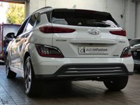 USED 2021 71 HYUNDAI KONA 64kWh Premium SUV 5dr Electric Auto (10.5kW Charger) (204 ps) SAT NAV HEATED SEATS CRUISE CONTROL REAR VIEW CAMERA PARKING SENSORS 1 OWNER EXCELLENT SERVICE HISTORY HYUNDAI WARRANTY TILL SEPT 2026