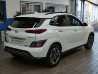 USED 2021 71 HYUNDAI KONA 64kWh Premium SUV 5dr Electric Auto (10.5kW Charger) (204 ps) SAT NAV HEATED SEATS CRUISE CONTROL REAR VIEW CAMERA PARKING SENSORS 1 OWNER EXCELLENT SERVICE HISTORY HYUNDAI WARRANTY TILL SEPT 2026