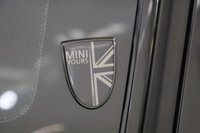 USED 2022 72 MINI COUNTRYMAN 1.5 10kWh Cooper SE Exclusive 5dr Auto ALL4 (PREMIUM PLUS PACK) 