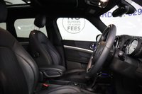 USED 2022 72 MINI COUNTRYMAN 1.5 10kWh Cooper SE Exclusive 5dr Auto ALL4 (PREMIUM PLUS PACK) 