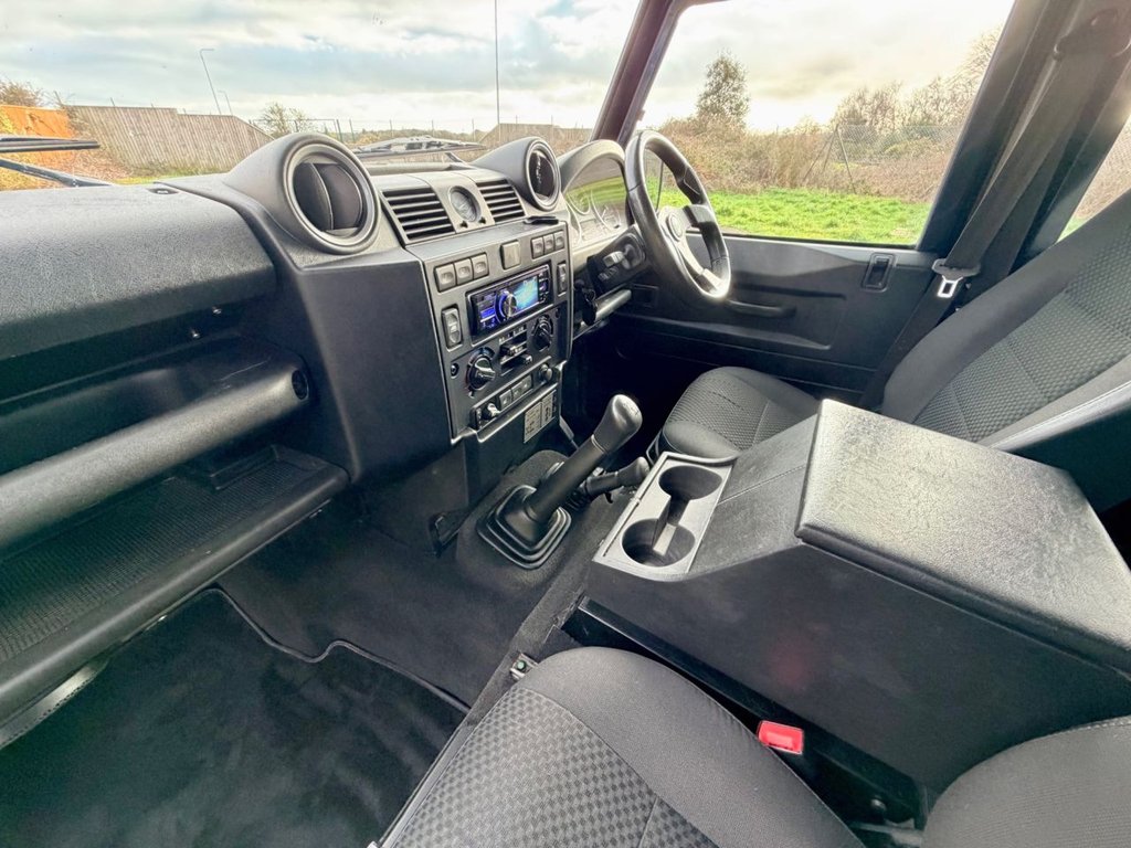 USED 2012 12 LAND ROVER DEFENDER 110 2.2 TDCi County Utility 5dr // Diesel // Manual // 4WD // px swap 