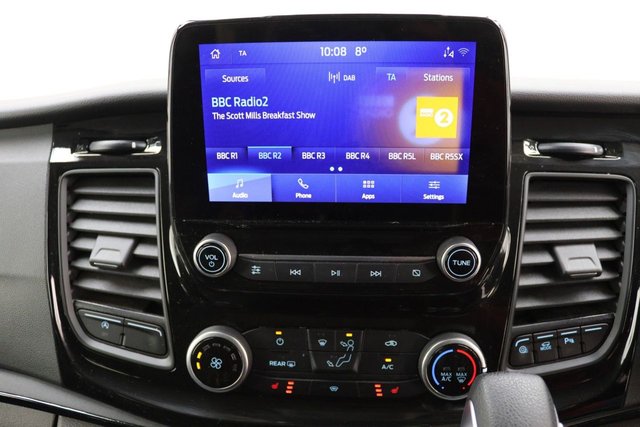 2022 Ford Tourneo Custom 2L Zetec 5dr - Photo 12