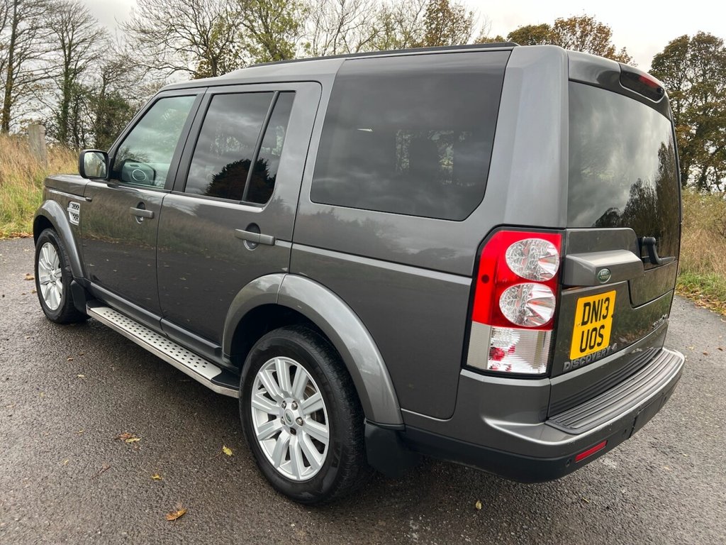 USED 2013 13 LAND ROVER DISCOVERY 4 3.0 SD V6 XS SUV 5dr Diesel Auto 4WD Euro 5 (255 bhp) ** 10 RECORDED SERVICES **