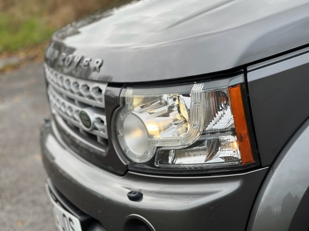 USED 2013 13 LAND ROVER DISCOVERY 4 3.0 SD V6 XS SUV 5dr Diesel Auto 4WD Euro 5 (255 bhp) ** 10 RECORDED SERVICES **