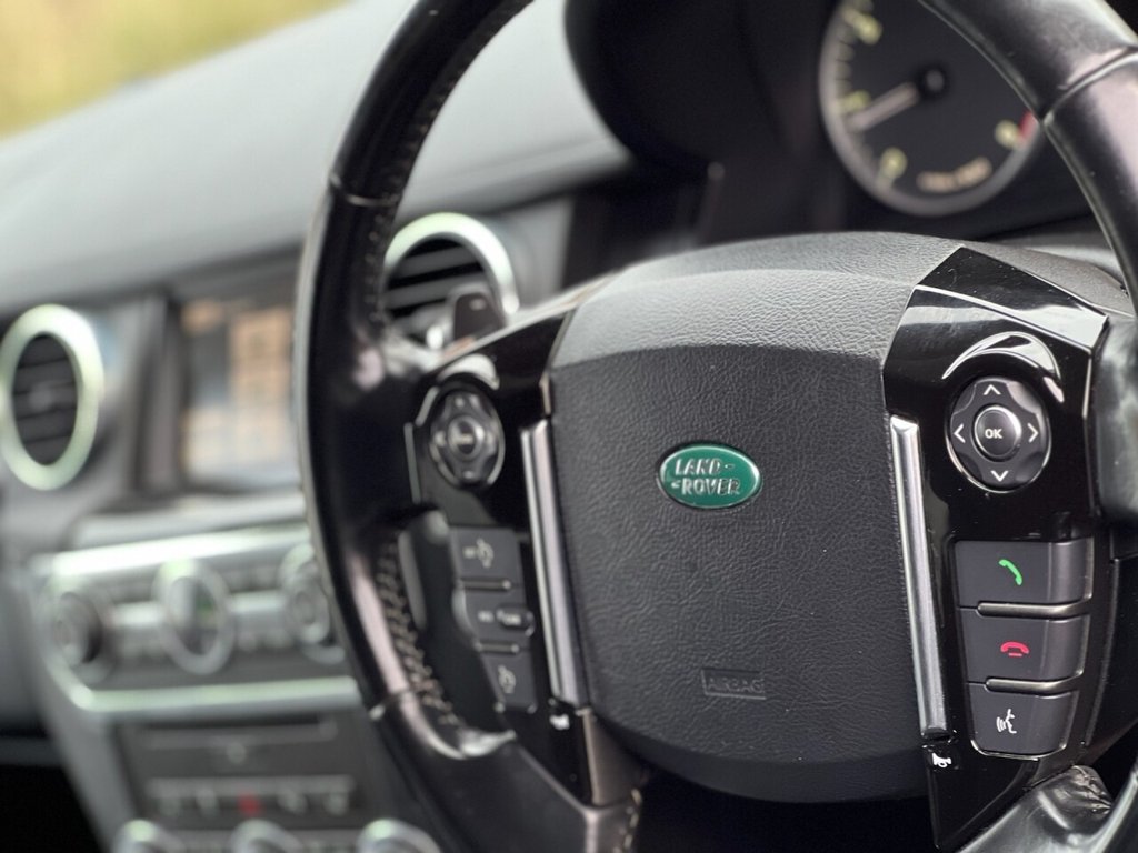USED 2013 13 LAND ROVER DISCOVERY 4 3.0 SD V6 XS SUV 5dr Diesel Auto 4WD Euro 5 (255 bhp) ** 10 RECORDED SERVICES **